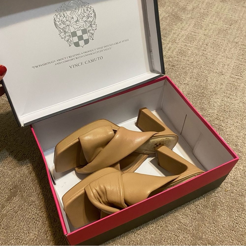 {Vince Camuto} Elmindi Tan Platform Heeled Sandals | Sandstone ~ Size 5.5